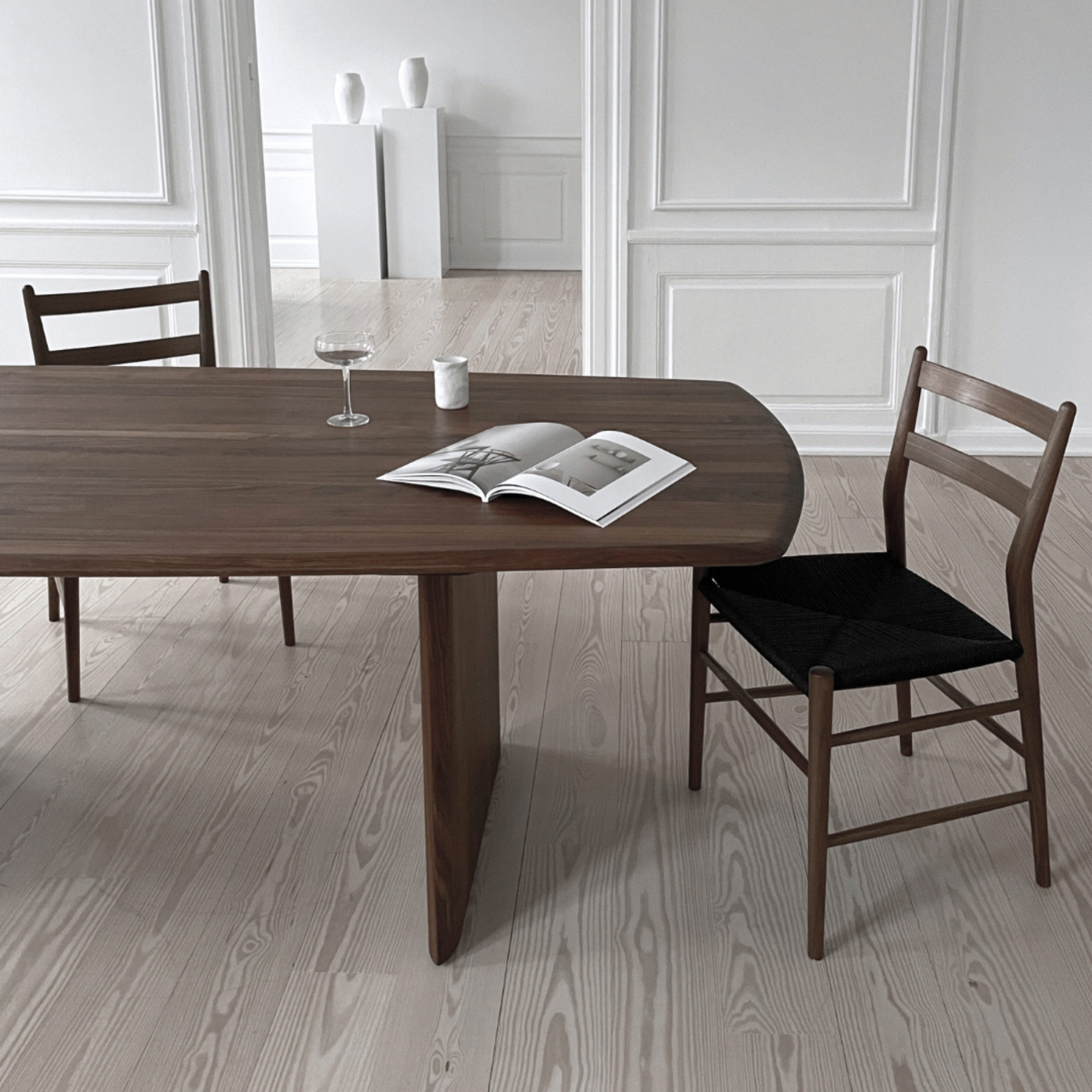 No7 Dining Table